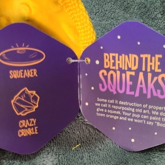 Barkbox Smashing Pupkin L dog toy - Picture 3 of 3